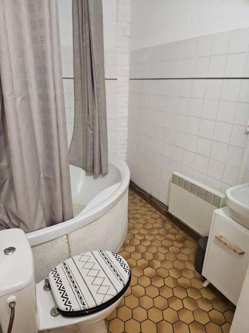 L'Olivier Apartment Douai Luaran gambar